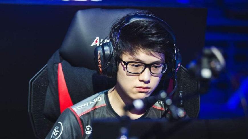 板关系恶化 板关系恶化